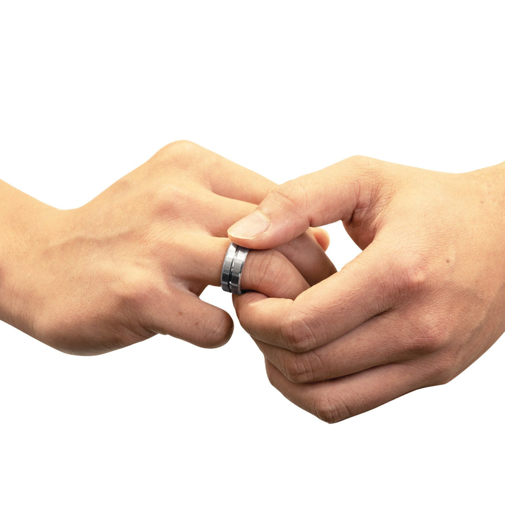 rotating fidget ring on finger